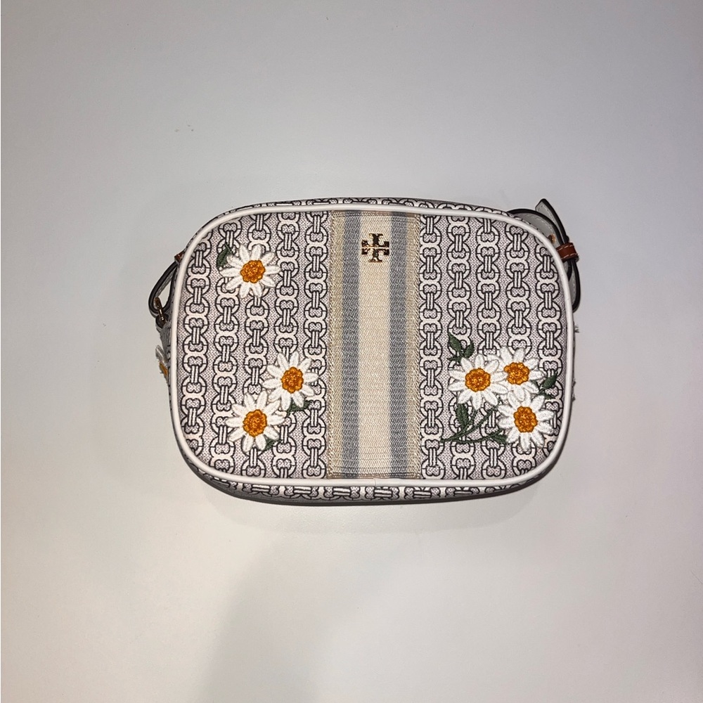 Tory Burch Daisy Crossbody